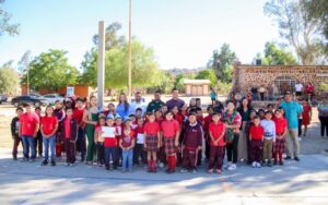 Gobierno de Tecate promueve valores cívicos en el Lunes Cívico de la primaria Niños Héroes
