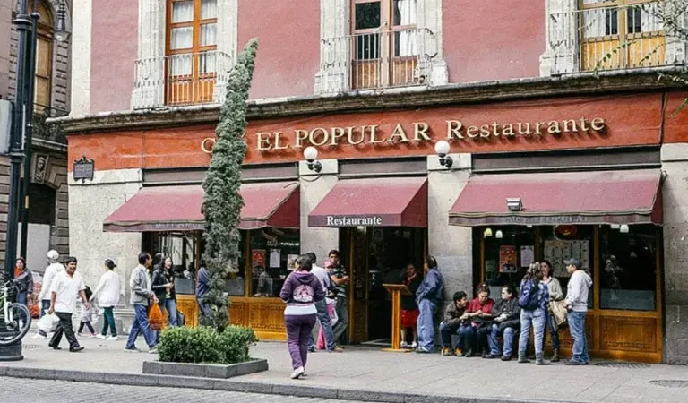 ¿Antojo de madrugada? Lugares para comer en CDMX a cualquier hora del día