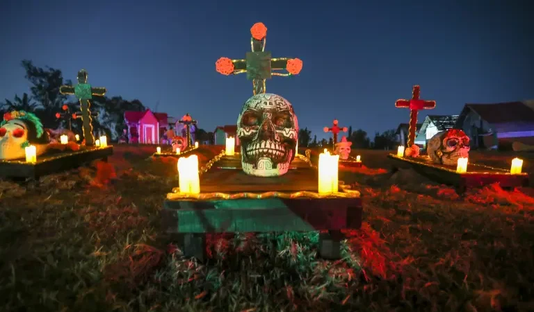 Noche de Leyendas Xochimilco, el tour terrorífico que vivió Club El Economista