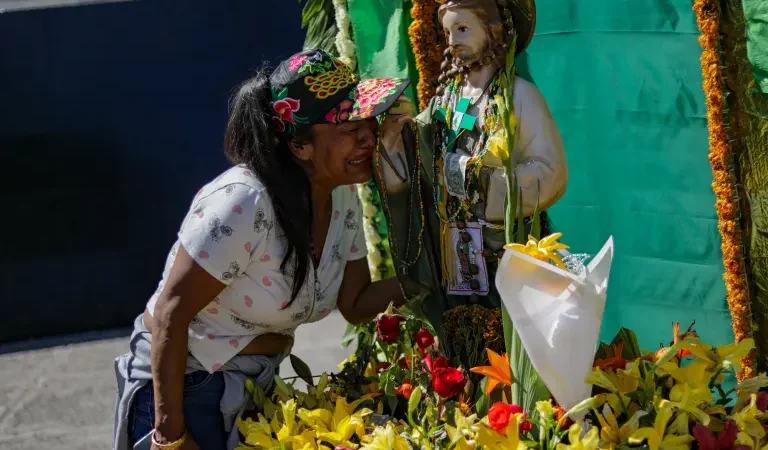 FOTOS: Devotos de San Judas Tadeo celebran en la Ciudad de México