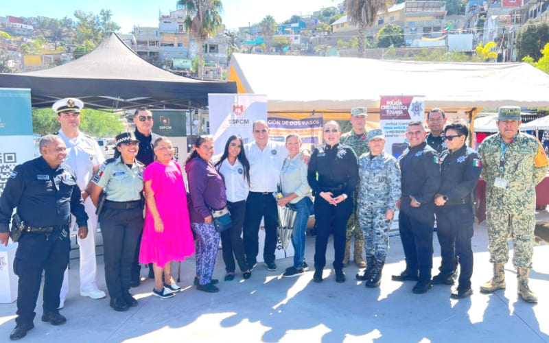 Presente «Fiscalía Enlace Contigo » en Jornada Institucional en Camino Verde