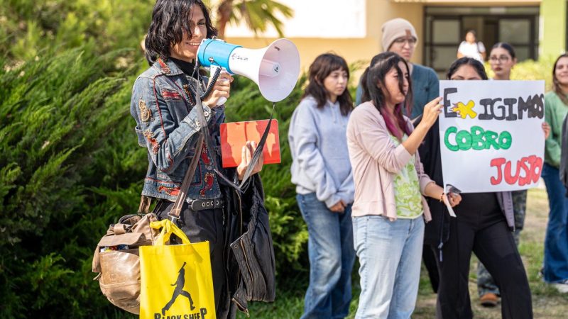 Estudiantes de la UABC exigen respeto a la tarifa preferencial en transporte público