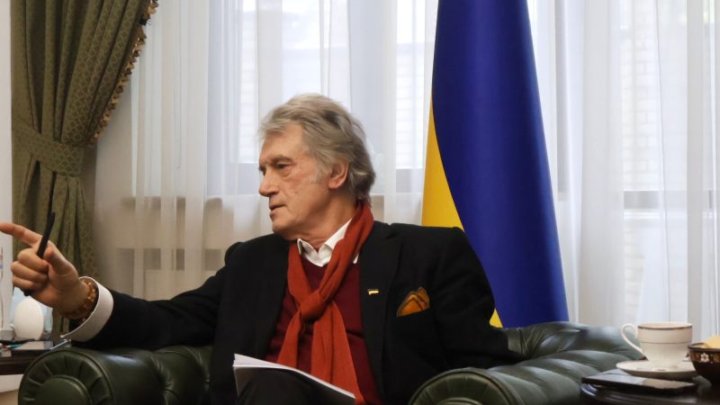 Víktor Yúshchenko, expresidente de Ucrania: “El diálogo con Putin es una pérdida de tiempo”