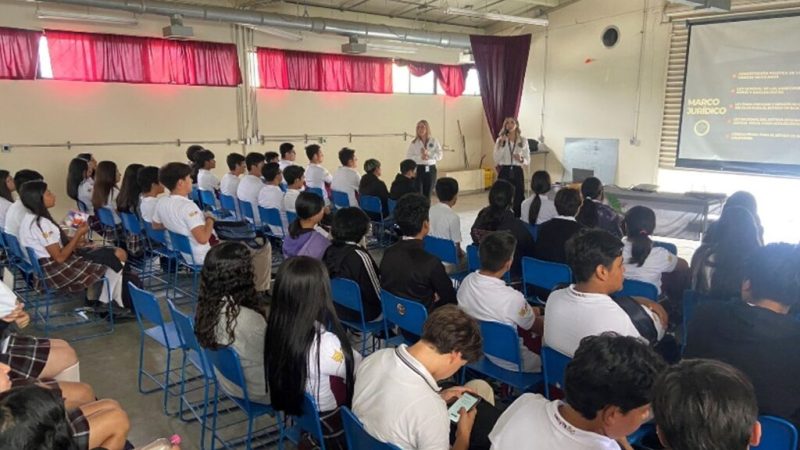 Otorga FGE taller a estudiantes de nivel medio superior