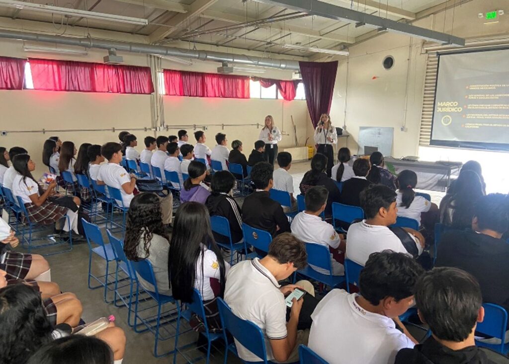 Otorga FGE taller a estudiantes de nivel medio superior