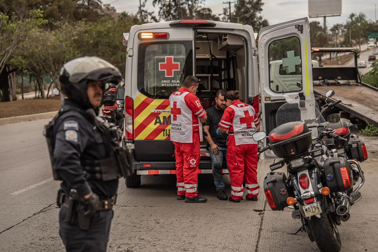 Volcadura en el libramiento Rosas Magallón