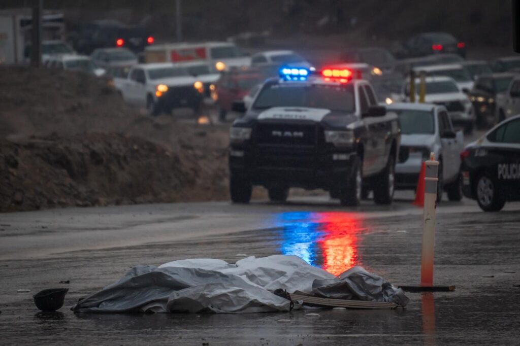 Por lluvia: Motociclista pierde la vida tras accidente vehicular en Santa Fe