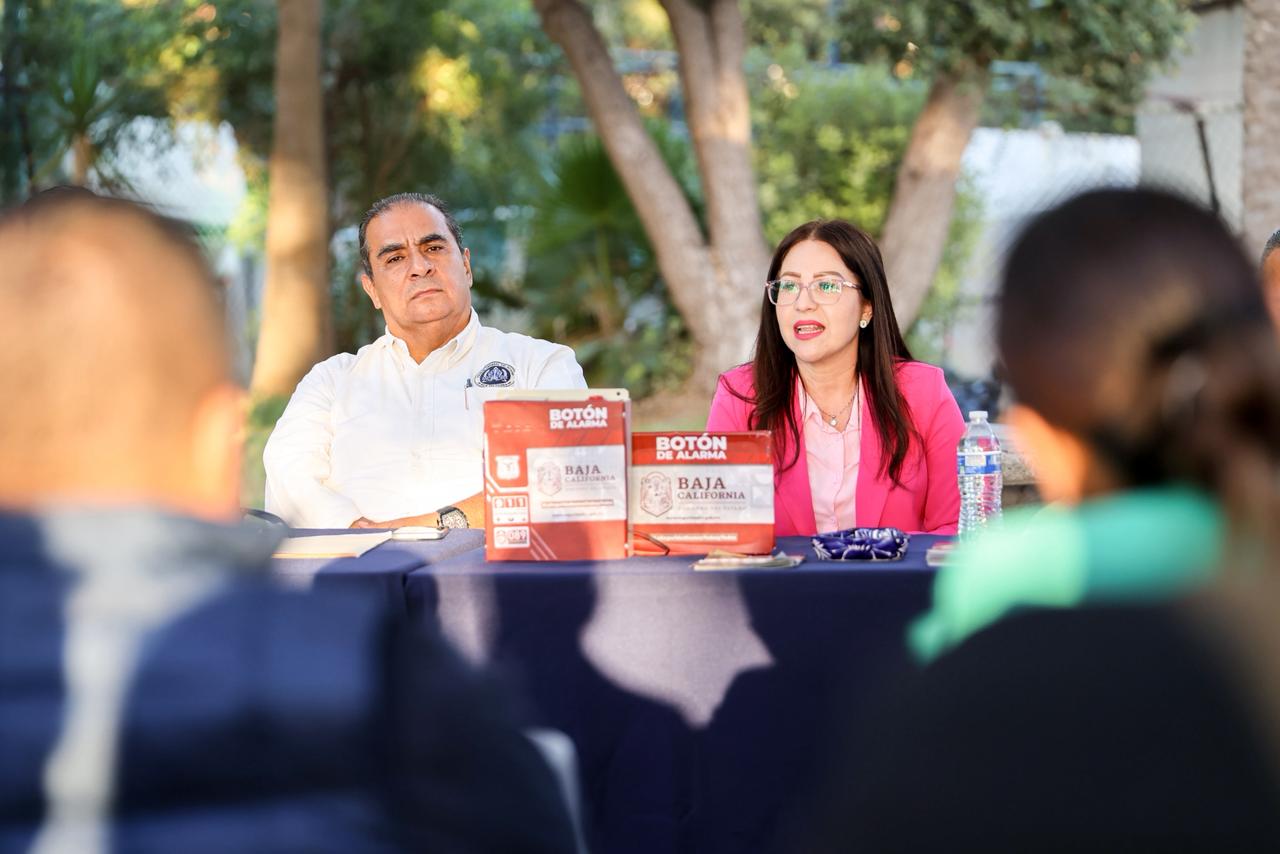 Programa «Fiscal Enlace Contigo» atiende a vecinos de San Antonio del Mar
