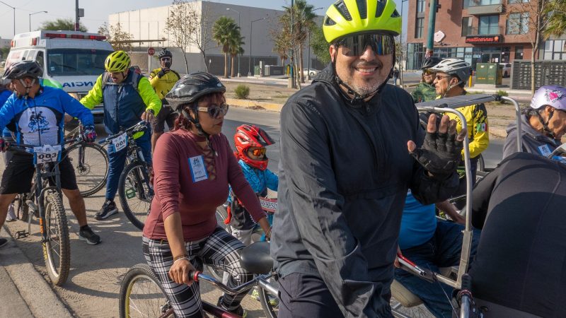 Promueven inclusión con el paseo “En Bici a Ciegas” en Tijuana