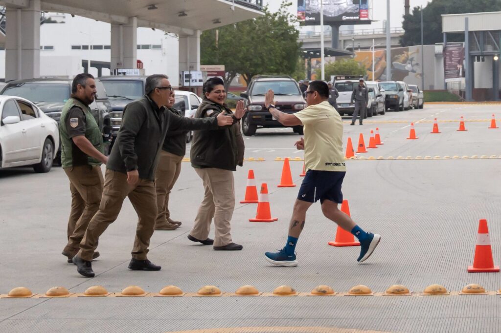 Miles cruzan la frontera corriendo en la segunda edición de la Carrera «Binational Race 2025»