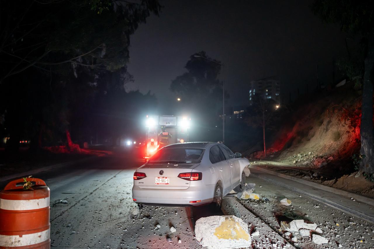 Choque en bulevar Padre Kino deja un vehículo con severos daños