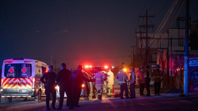 Trabajador queda atrapado en canasta eléctrica en la colonia Nueva Aurora