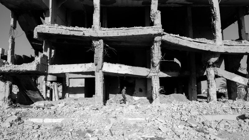 De la guerra a tu casa: cómo la chatarra de los conflictos bélicos alimenta la industria del acero