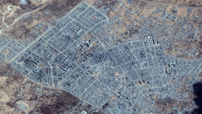 Israel suspende ataques en Gaza y los palestinos emprenden el camino de regreso