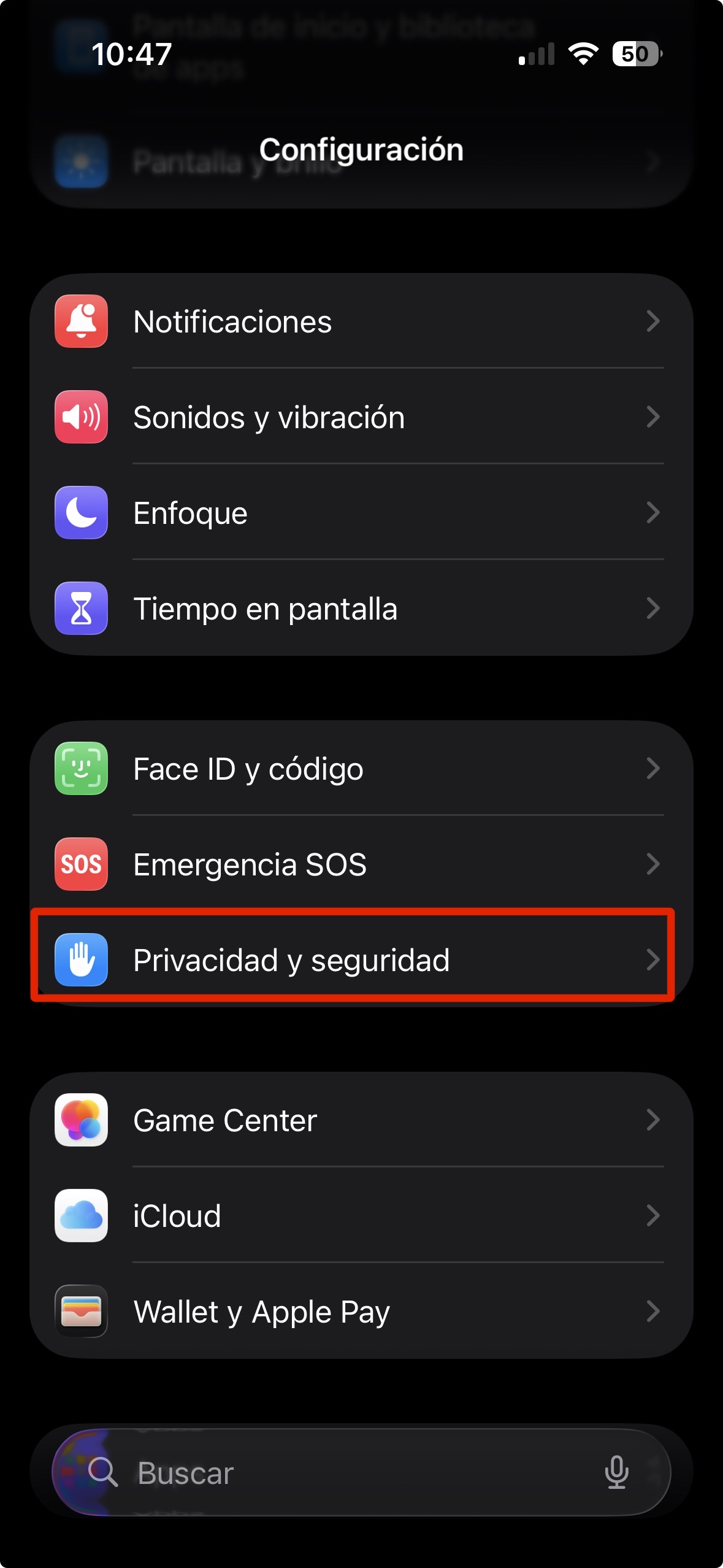No ignores el punto naranja o verde en la pantalla de tu iPhone: esto es lo que tratan de advertir