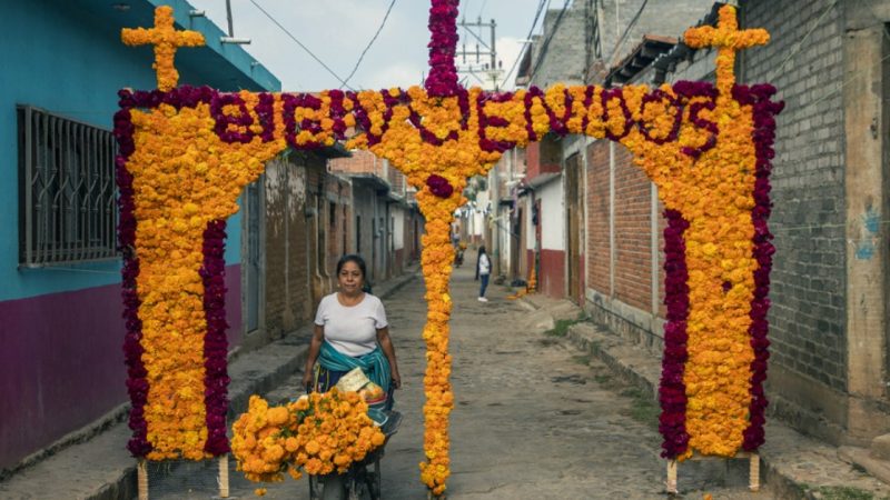 La economía del Día de Muertos: empresas y familias gastan más para mantener la tradición