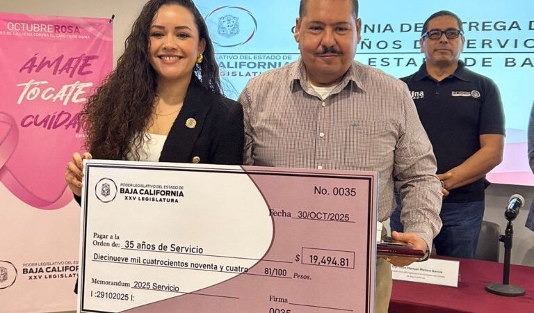 Reconocen a personal del poder legislativo con más de una década de servicio