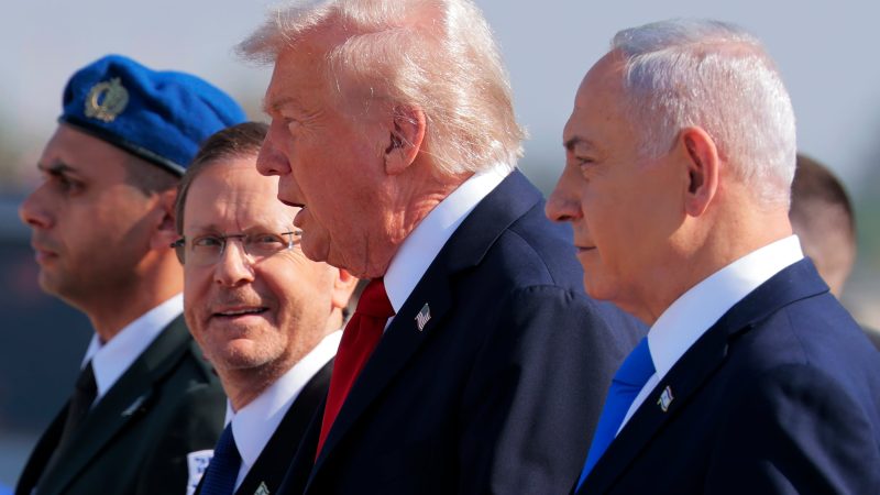 Netanyahu pide al presidente de Israel que lo indulte por sus casos de corrupción