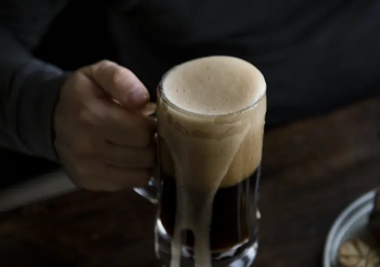 Día de la Cerveza Negra: Cómo llegó la stout a México y cuánto se consume