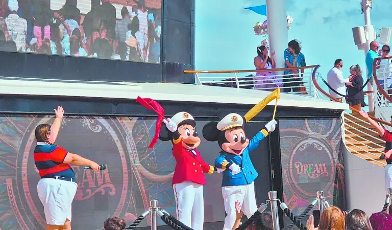 Navidad en Disney Dream: qué esperar del crucero Very Merrytime