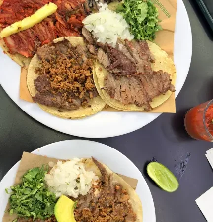 ¿Dona de chicharrón? Randy’s Donuts y Atarantados crean una que pone a prueba los límites