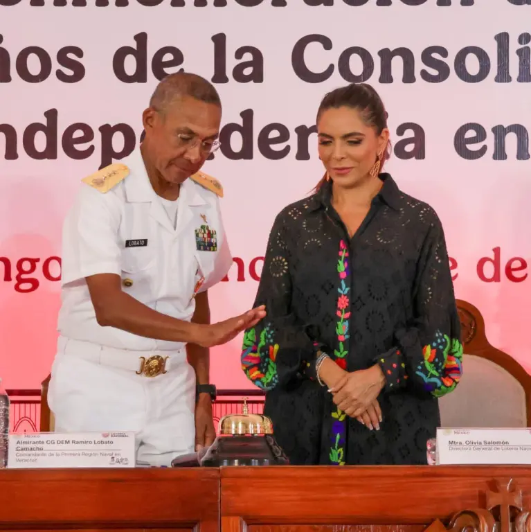 Lotería Nacional realiza sorteo en territorio veracruzano por 200 años de la Consolidación de la Independencia en el Mar