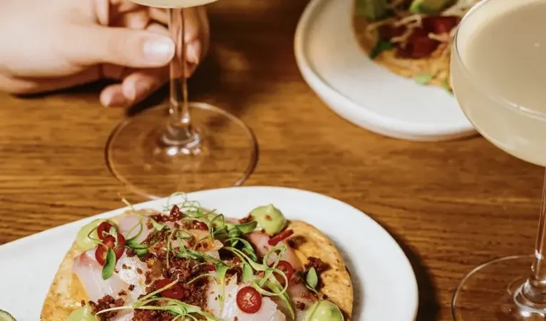 Puntarena: El tiempo, la cocina y la memoria de un restaurante hecho para perdurar