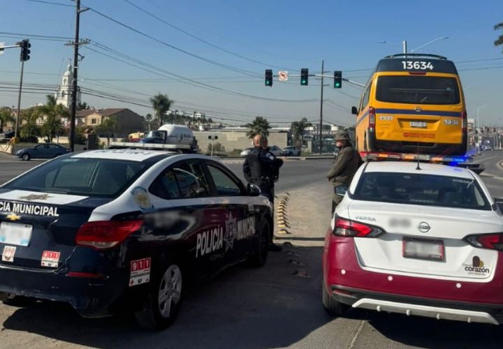 Inspector de IMOS es agredido y amenazado por operador de transporte; es detenido por la policía municipal