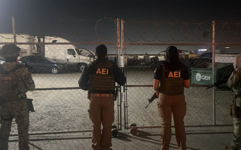 Asegura Fiscalía Regional de Tijuana vehículo con reporte durante cateo