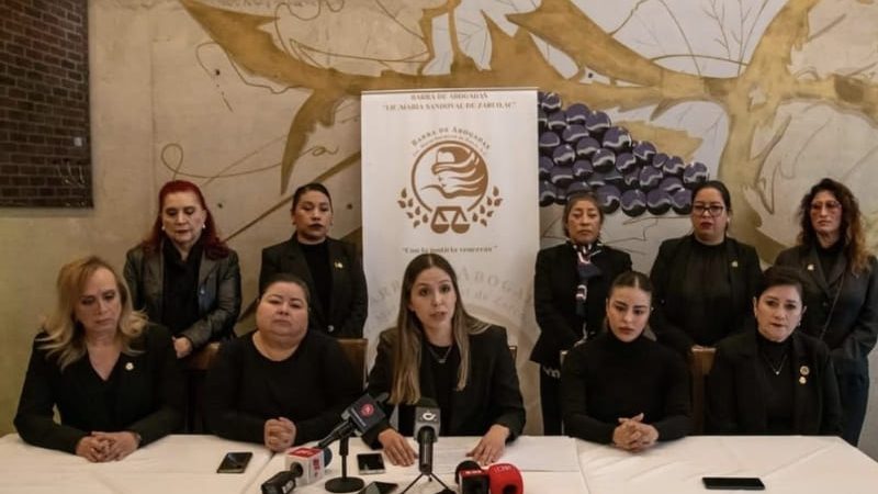 Pide la Barra de Abogadas Lic. María Sandoval de Zarco a la Fiscalía investigar homicidio de su compañera con perspectiva de feminicidio