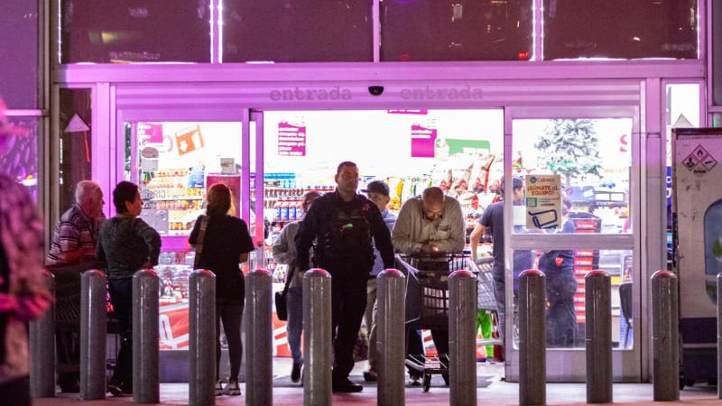 Asaltan a mano armada tienda Calimax Díaz Ordaz y Manuel J. Clouthier