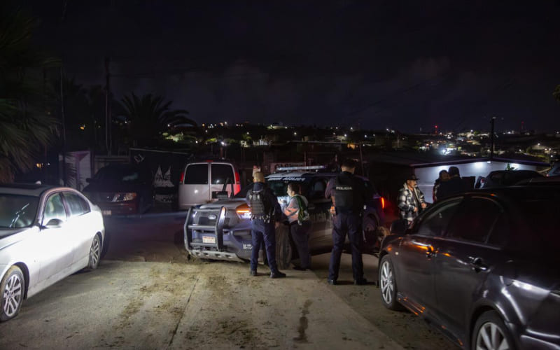 Detienen a hombre por dañar autos en la colonia Miramar