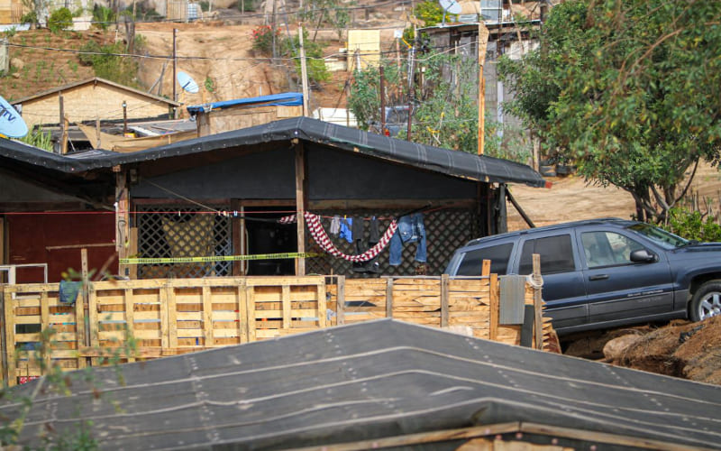 Tres hombres son encontrados sin vida dentro de una vivienda en colonia El Rinconcito; se encontraban bebiendo al momento del ataque