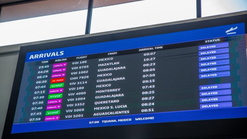 Retrasos en el Aeropuerto Internacional de Tijuana por mal clima