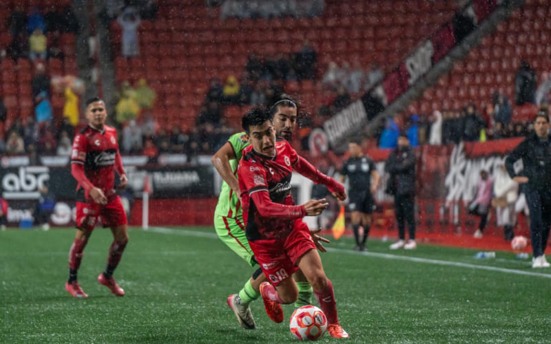 Xolos consigue su boleto a la Liguilla bajo la lluvia tras vencer 3-1 a Bravos en el Estadio Caliente