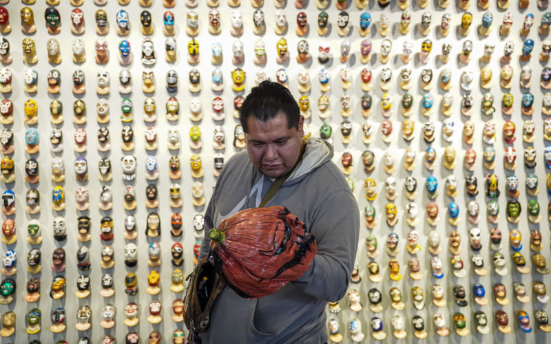 Expo Lucharte reúne a aficionados y leyendas de la lucha libre en Tijuana