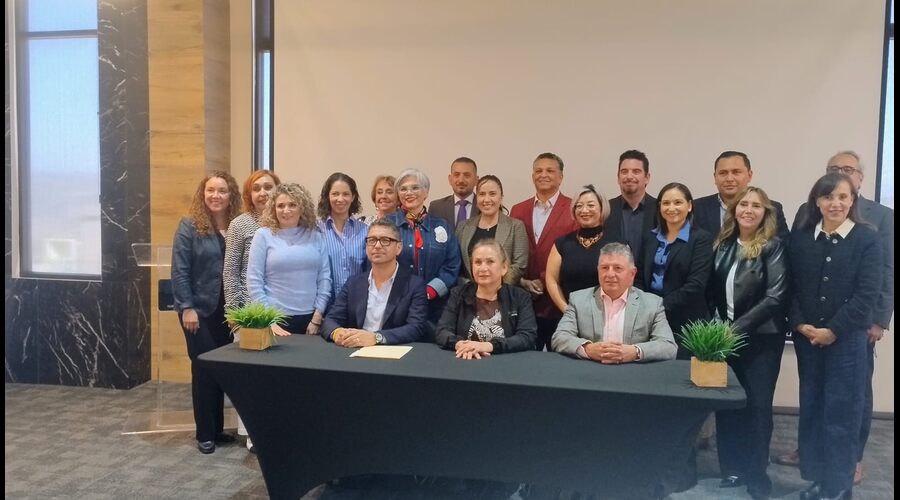 SEP estatal acuerda con escuelas privadas mayor involucramiento de padres