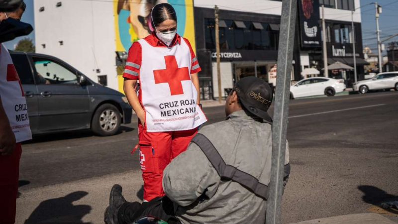 Motociclista repartidor y automovilista chocan en la Zona Centro