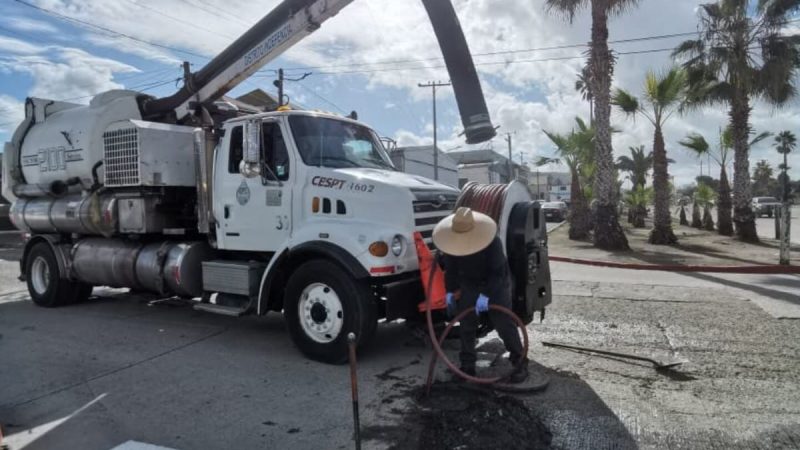 Refuerza CESPT trabajos de desazolve en Tijuana