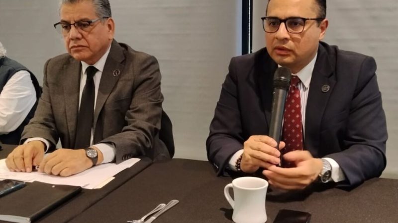 Pariticipa Fiscal Regional de Tijuana en reunión con ell Colegio de Abogados Ignacio Burgoa Orihuela