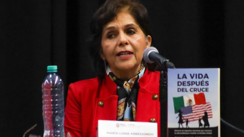 Impulsa CEJUM diálogo sobre migración y género: Reconocen Historias de mujeres en el libro de María Luisa Arredondo