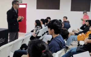 Es la juventud quien gobernará el futuro, “y lo hará bien”, reitera presidente de la ADEPT