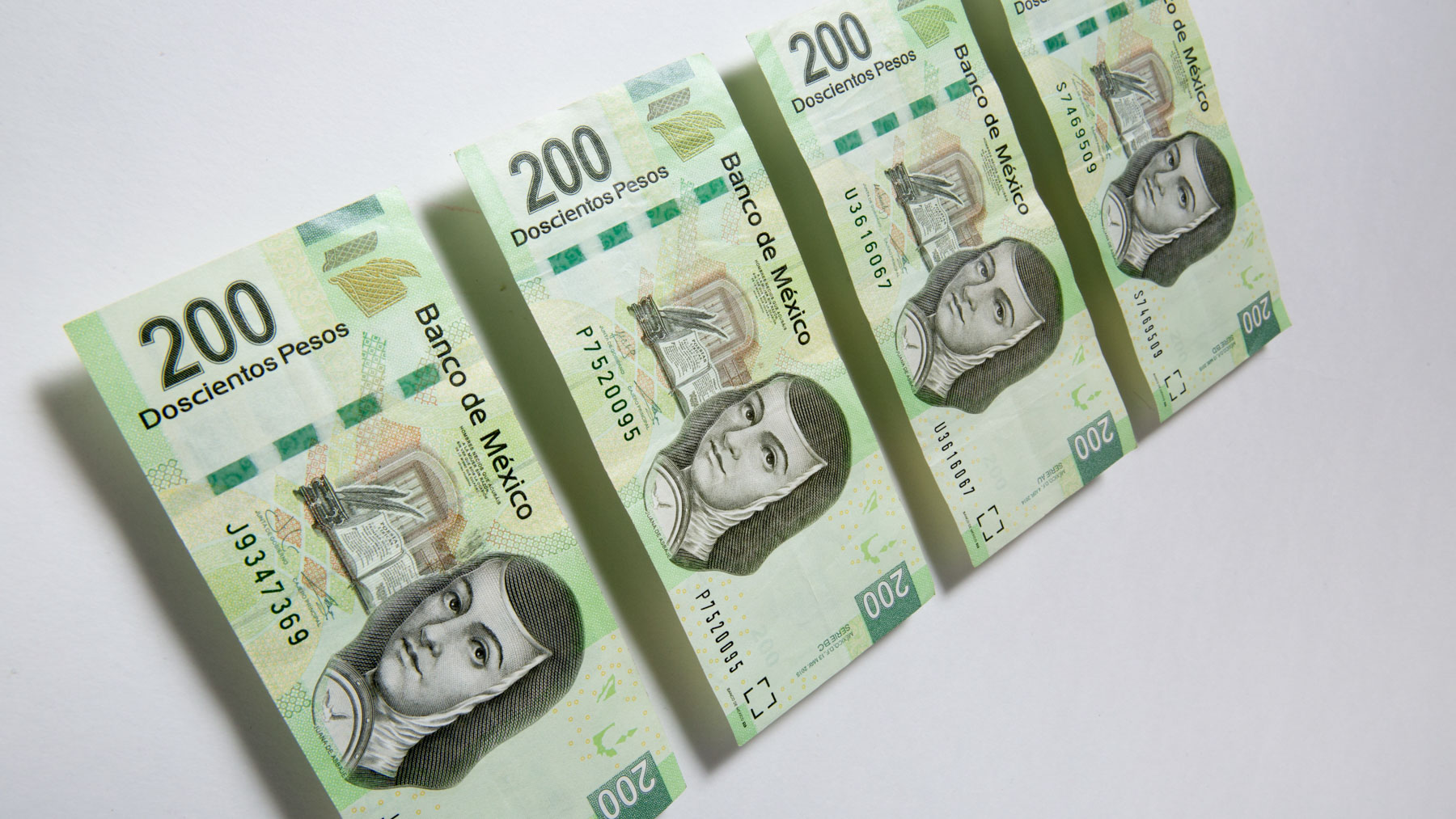 ¿Cuándo se empezó a pagar el aguinaldo en México y desde cuándo se le descuentan impuestos?