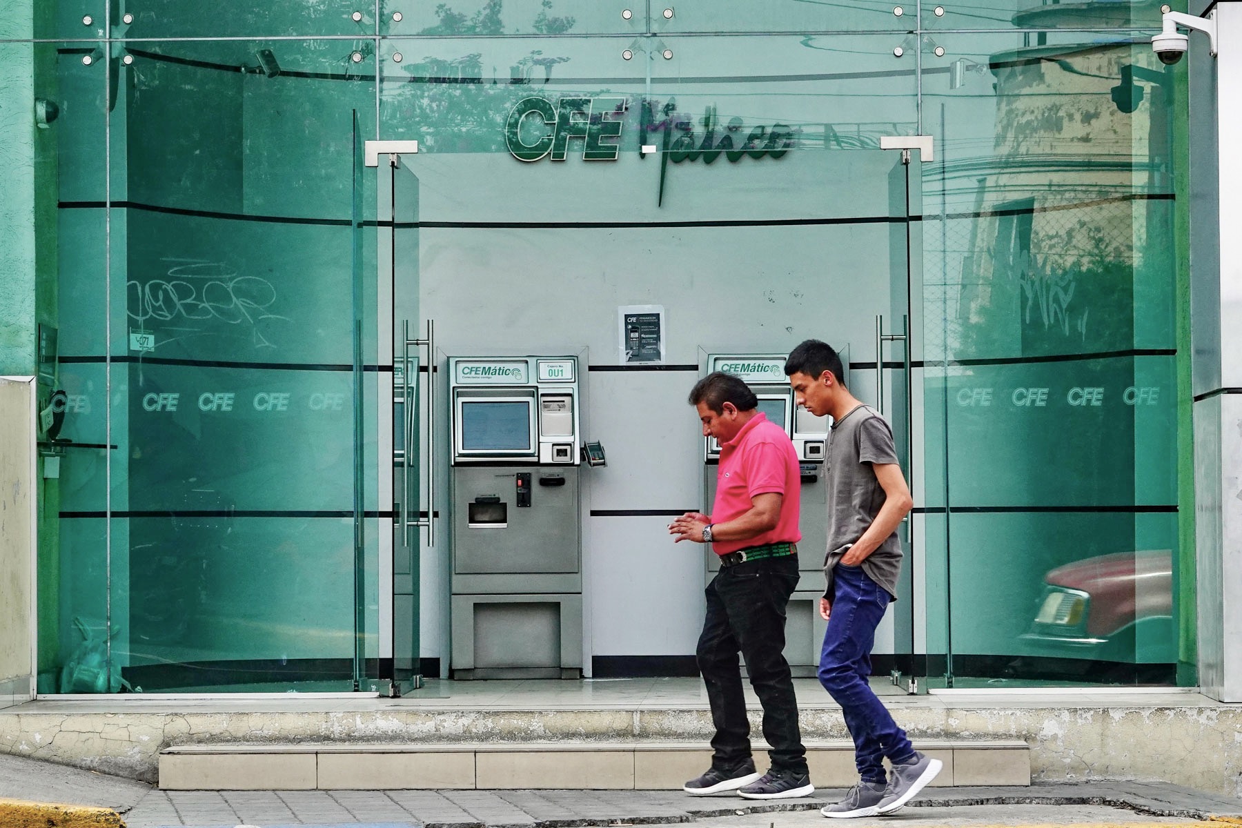 ¿Te quieren cambiar el medidor de luz de CFE? El fraude con el que te piden dinero y vacían tus cuentas