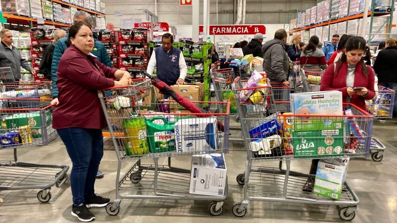 ¿Por qué Costco y Sam’s te cobran más si pagas con tarjeta de crédito y por qué Profeco lo permite?