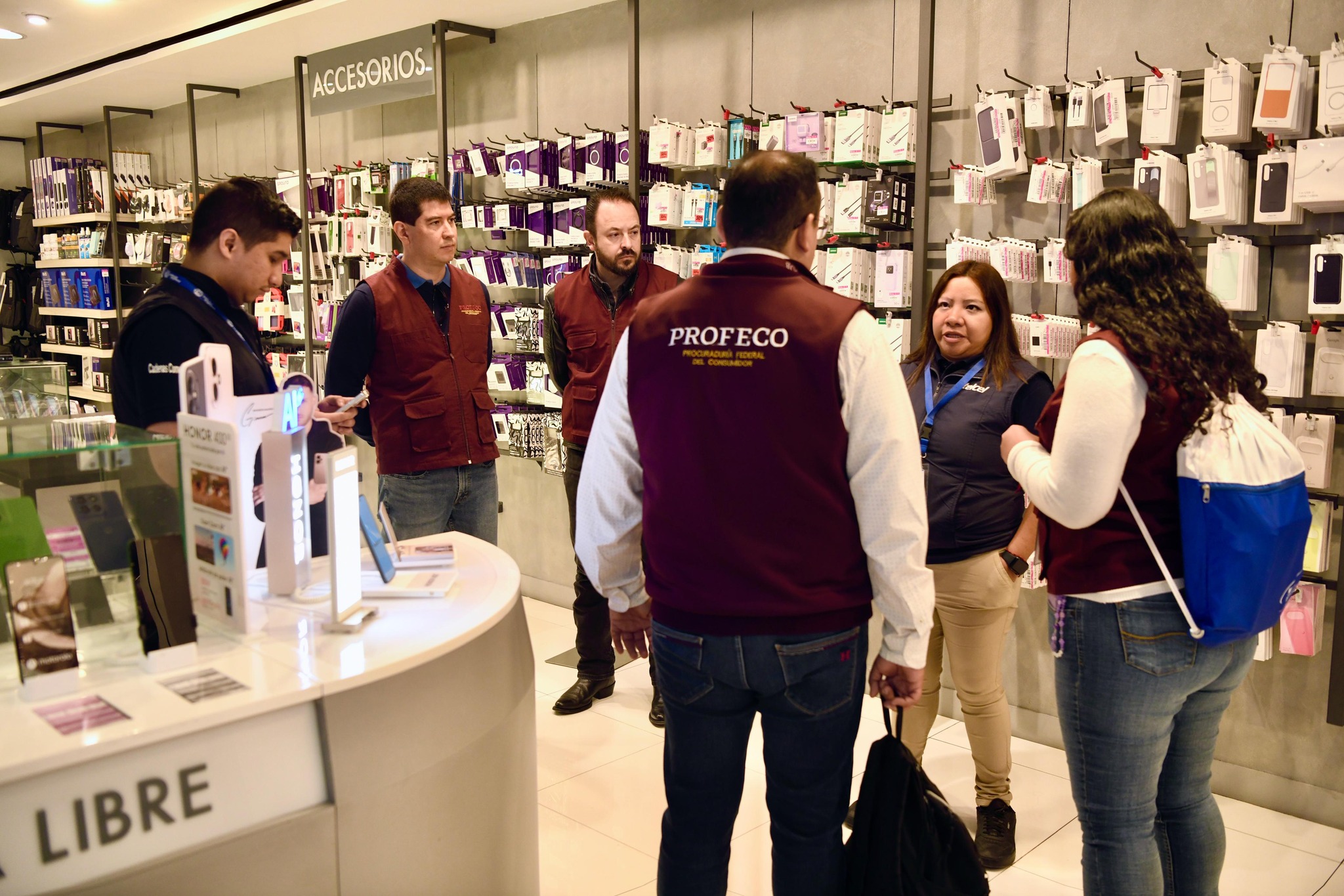 Las 10 tiendas que tienen más quejas en el Buen Fin 2025