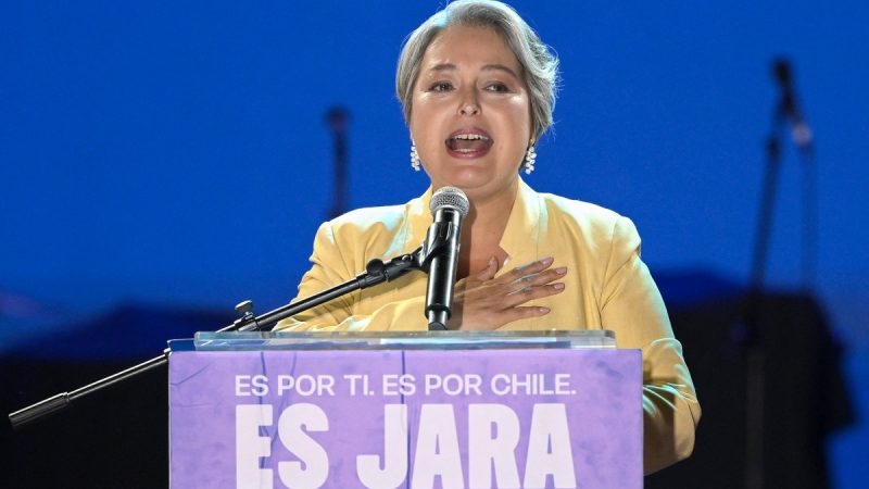 Chile elige a su próximo presidente entre una comunista y un ultraderechista