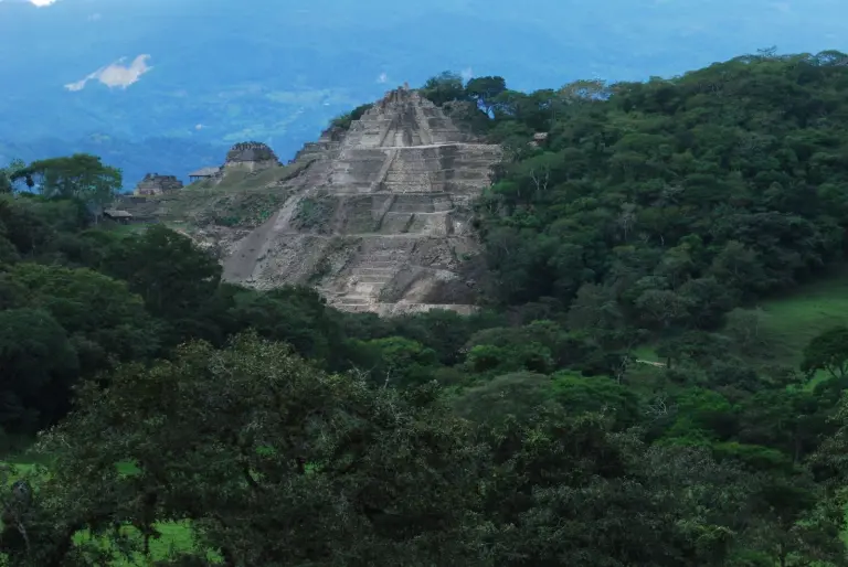 Reabrirá la zona arqueológica de Toniná tras declaratoria de expropiación