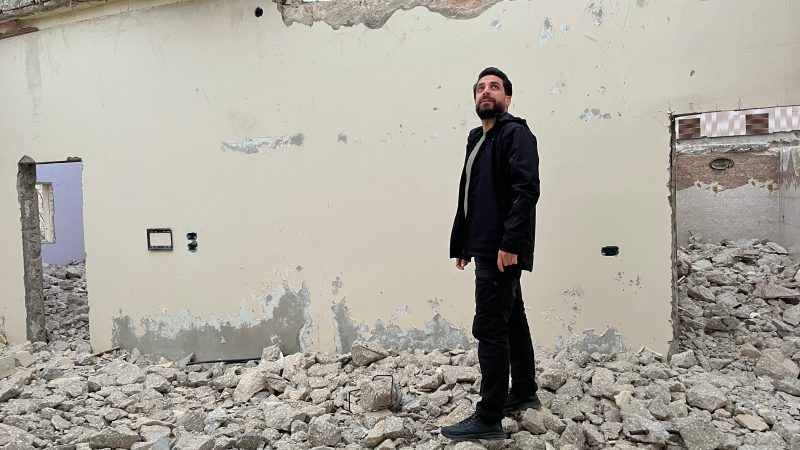 El preso sirio al que liberaron los rebeldes media hora antes de su ejecución