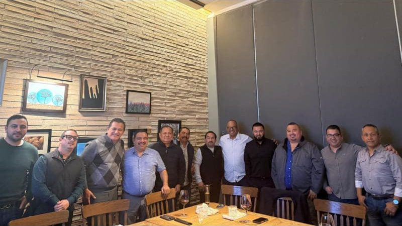 Sector Transporte de Baja California se reúne en Tijuana y Fortalecen lazos en Tradicional Brindis Navideño